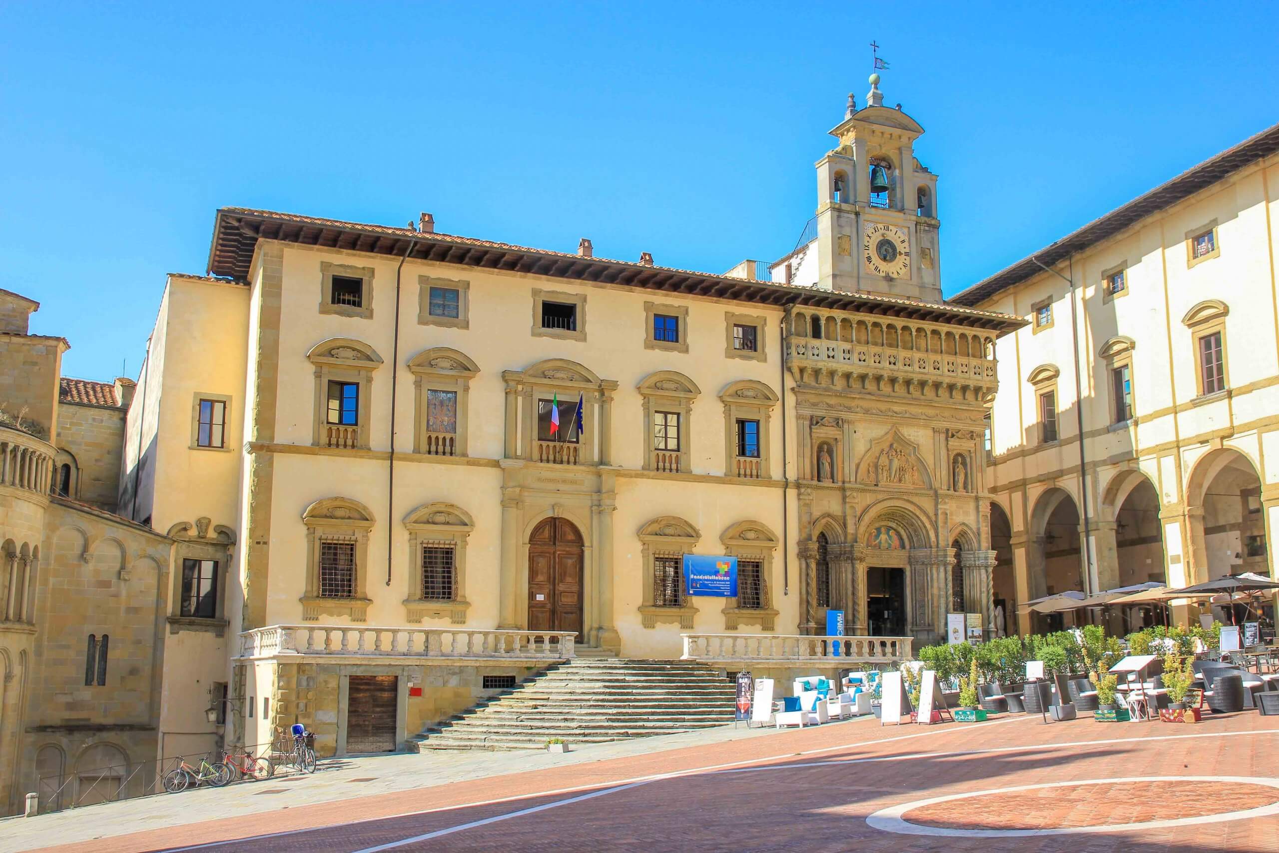 Arezzo Italien Die zauberhafte Mittelalterstadt PlacesofJuma