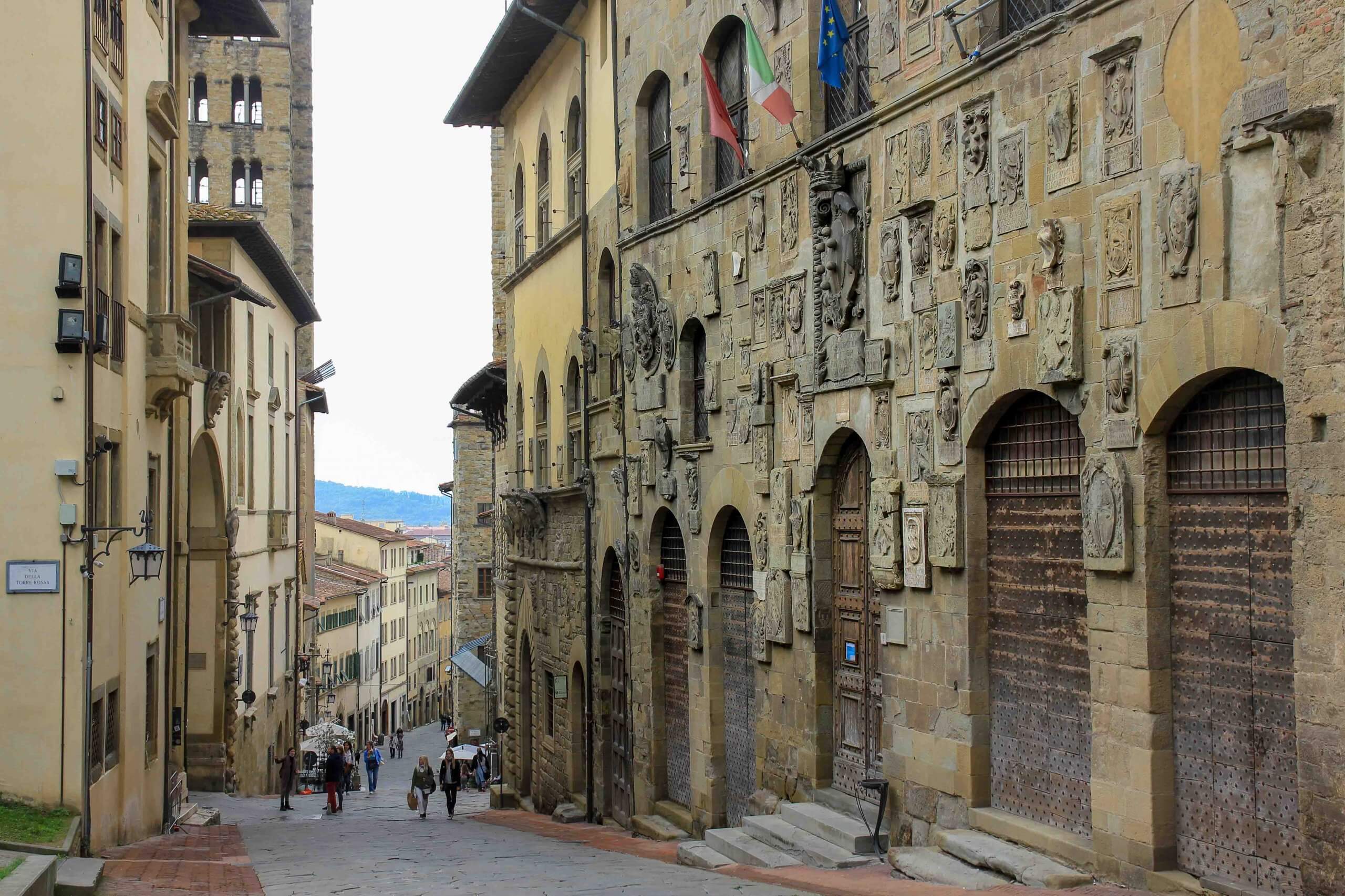 Arezzo Italien Die zauberhafte Mittelalterstadt PlacesofJuma