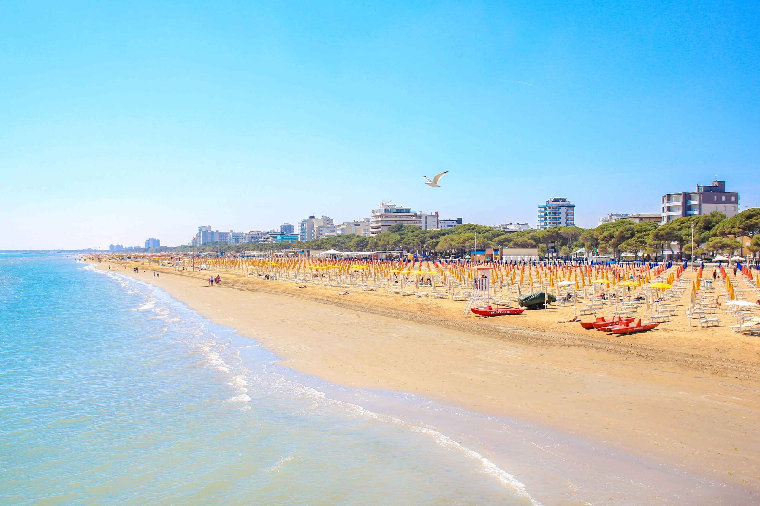 Lignano Sabbiadoro Beach: Top 5 Beaches in Lignano! - PlacesofJuma