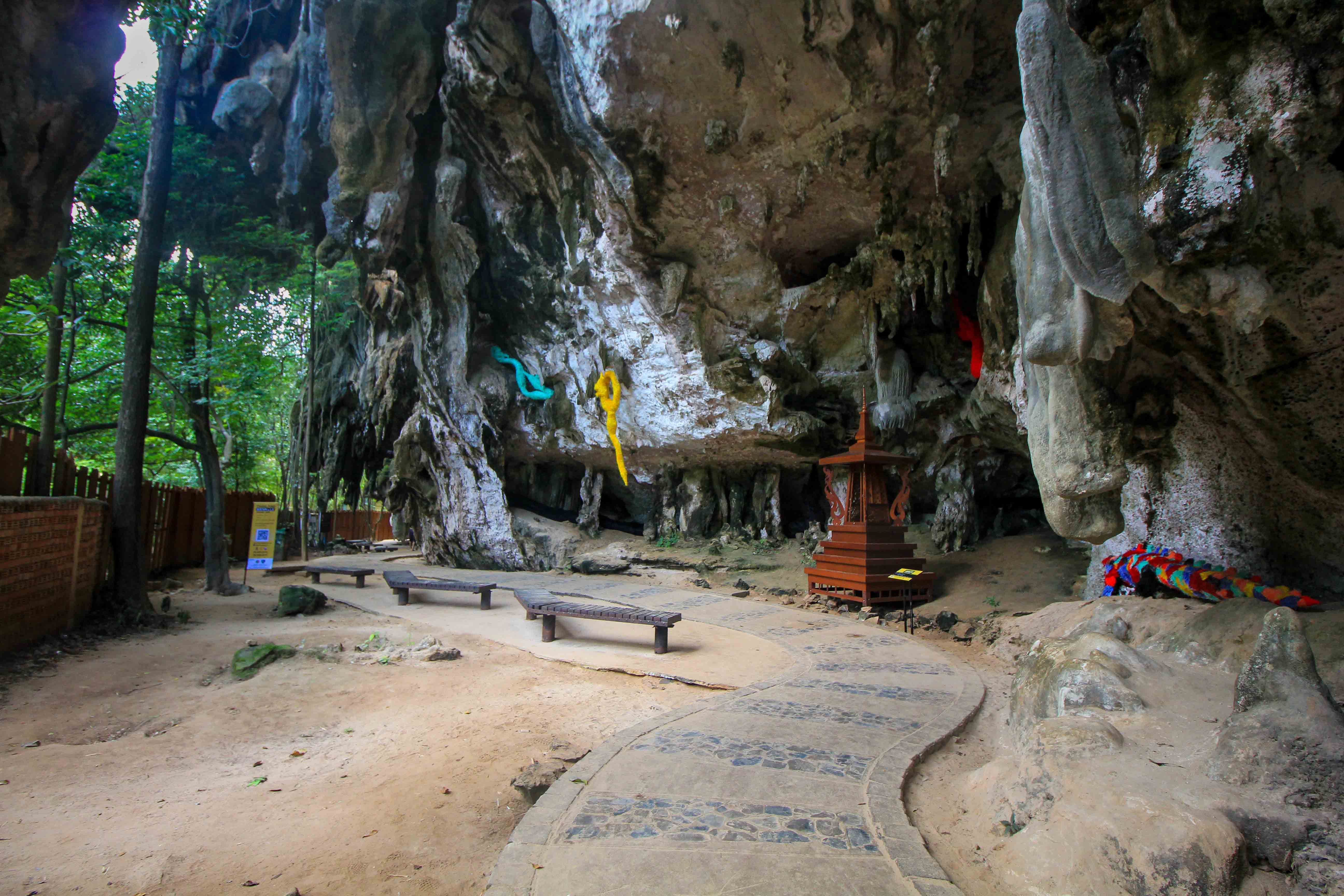 Railay Beach and Phra Nang Cave