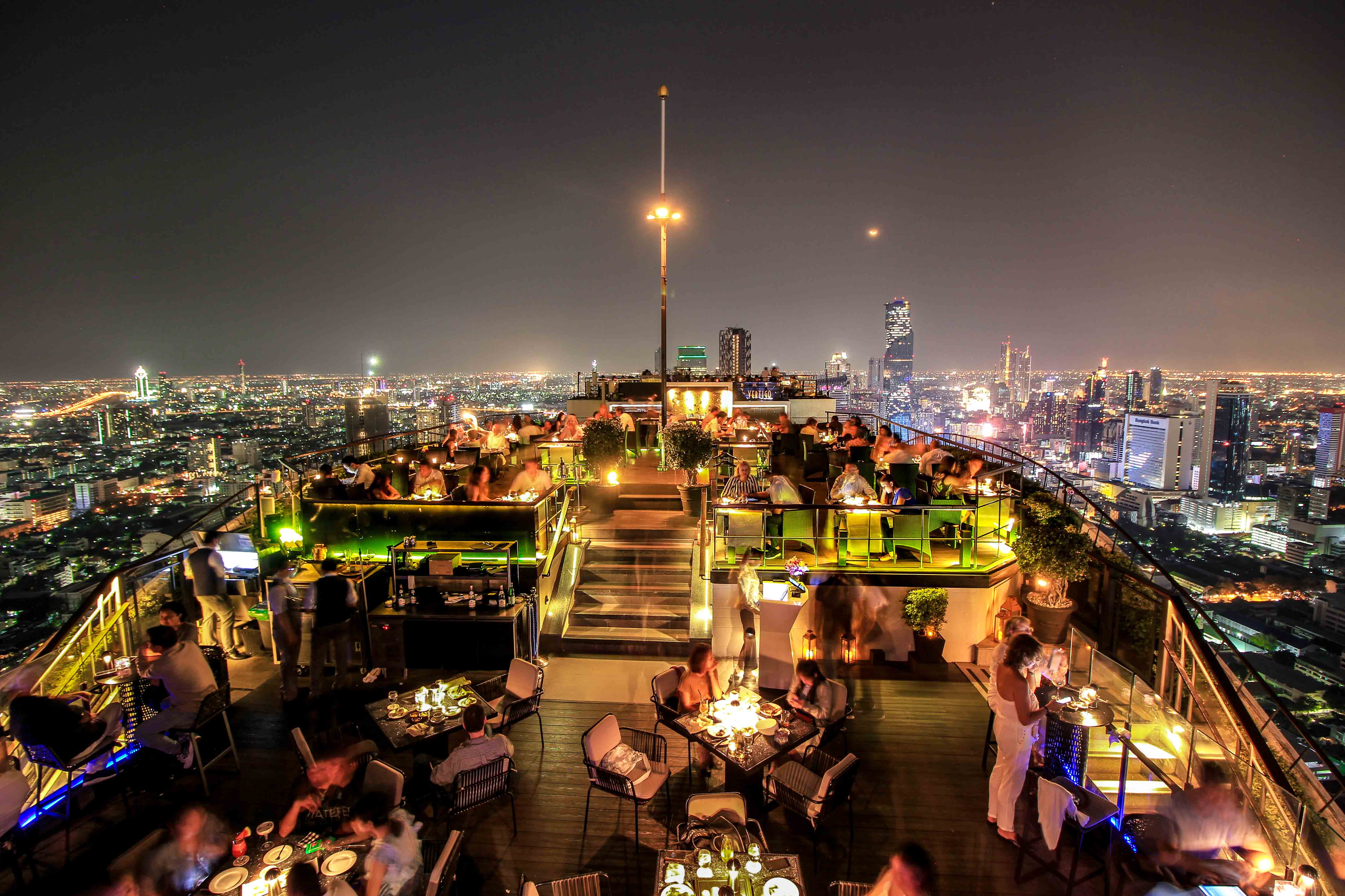 Bangkoks Nightlife: From Night Markets To Rooftop Bars