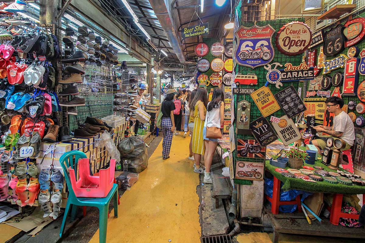 Chatuchak Weekend Market Bangkok S Shopping Paradise PlacesofJuma   Chatuchak Facebook 