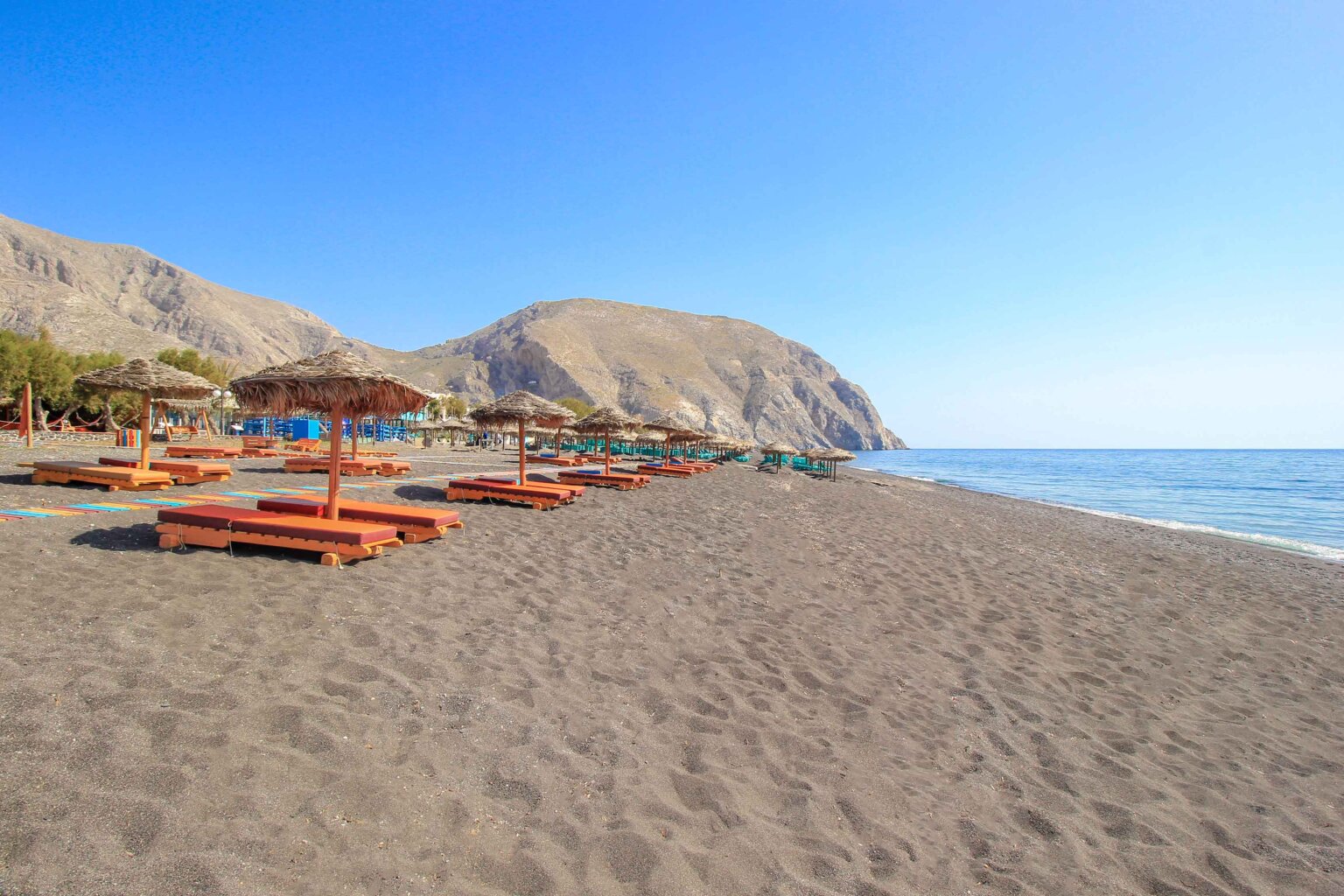 Perissa Beach, Santorini: Travel Guide About Perissa! - PlacesofJuma