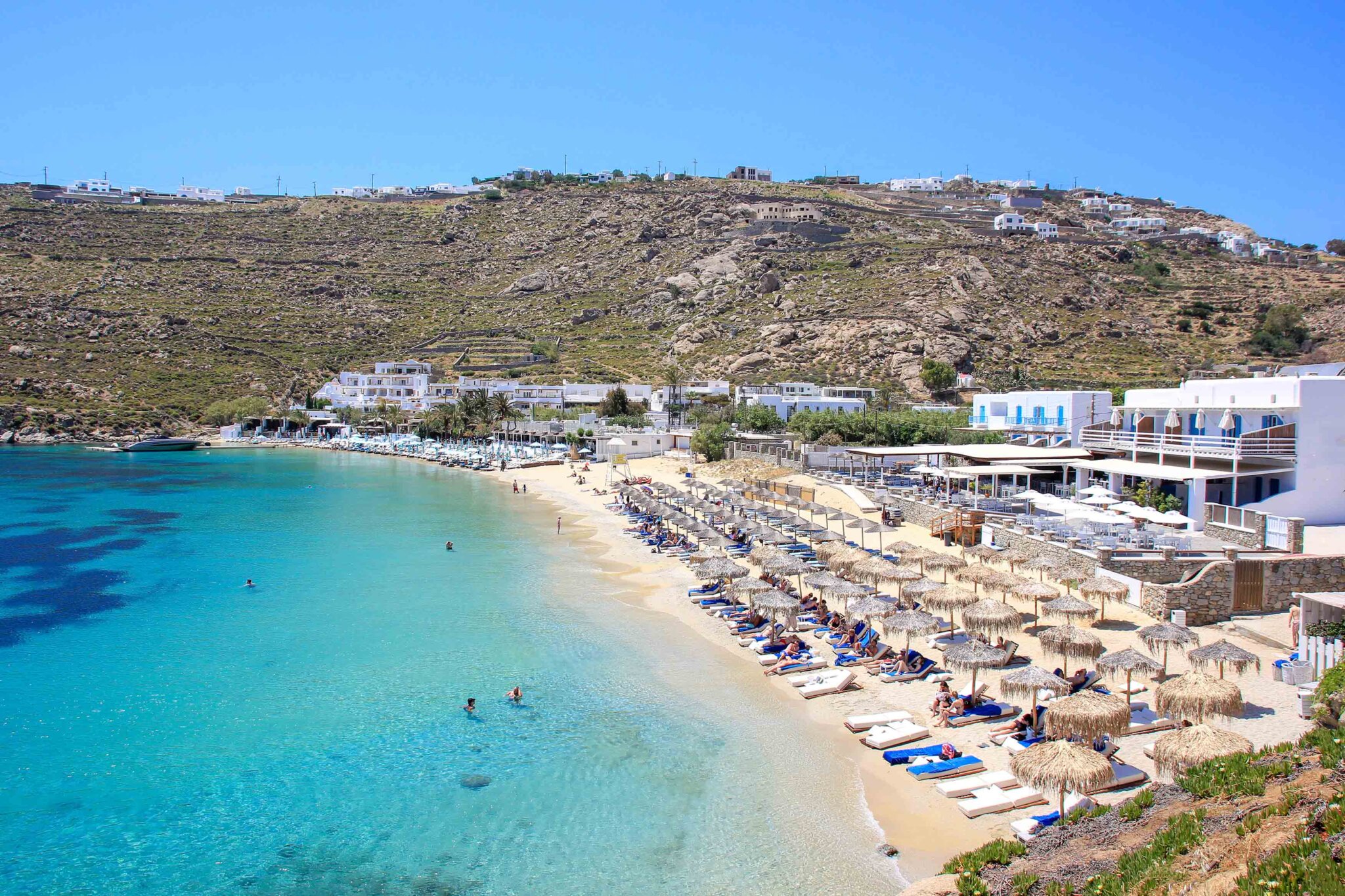 Psarou Beach: The Beach Highlight on Mykonos - PlacesofJuma