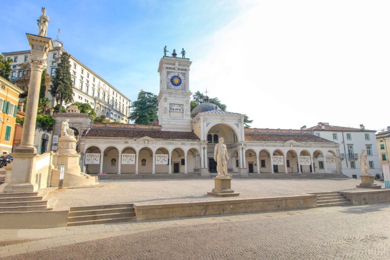 Piazza della Libertà, Udine, Italien